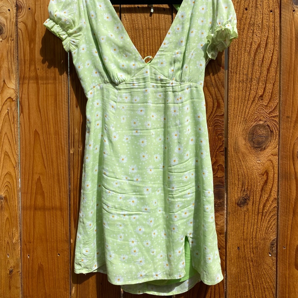 STELLA Cottage Core Lime Green Daisy Dress